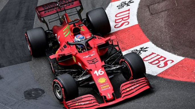 Leclerc larga primero tras accidentada clasificación