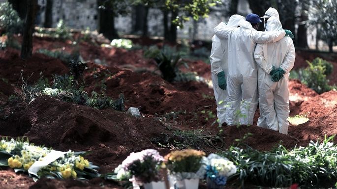 Brasil superó los 450 mil muertos por coronavirus y se teme a una tercera ola