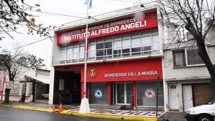 Hay 14 bomberos con Covid positivo y piden más vacunas para el cuartel