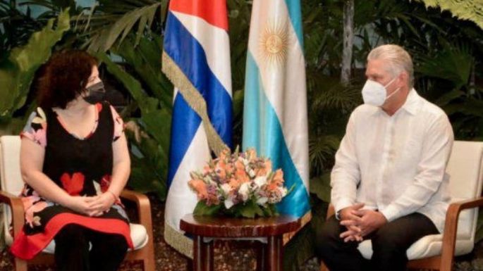 Vizzotti avanza con las negociaciones para obtener vacunas Soberana02 y Abdala