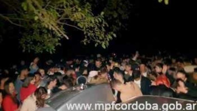 La Granja: dos detenidos por organizar una fiesta clandestina