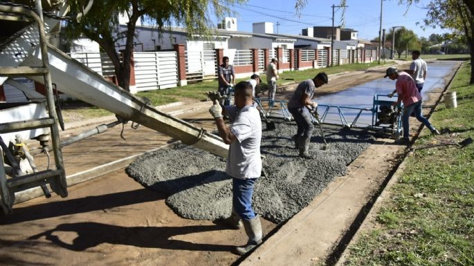 Realizan tareas de hormigonado en el barrio Bello Horizonte