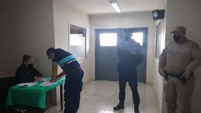Continúa la campaña de vacunación para el personal policial
