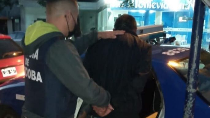 Un detenido por desobediencia a la autoridad y lesiones leves calificadas