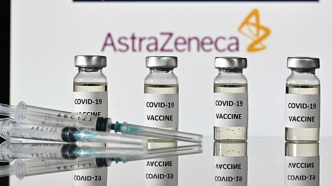 Aplican la tercera dosis