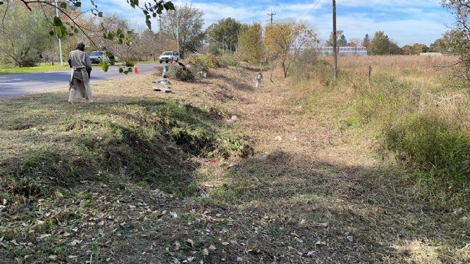 Efectuaron tareas de limpieza en el acceso a Villa Nueva por ruta 2