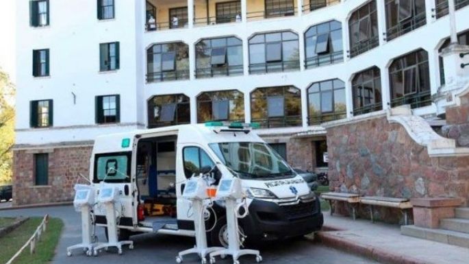 Afirman que hubo tres pacientes de coronavirus que murieron antes de poder derivarlos