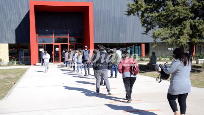 Nuevo récord: 1.872 villamarienses recibieron hoy su primera dosis