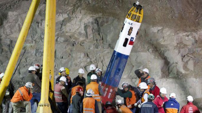 Indemnizarán con 55.000 dólares a mineros chilenos atrapados en 2010