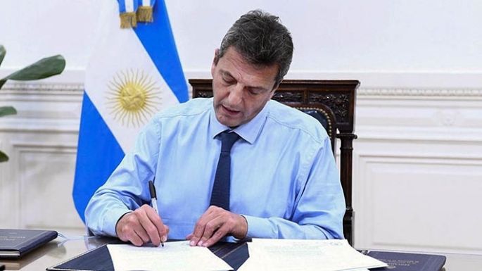Massa viaja a EE.UU. para reunirse con funcionarios