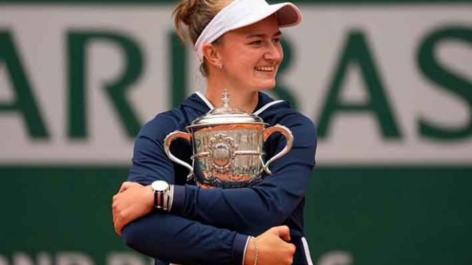 La checa Krejcikova es la nueva reina de París