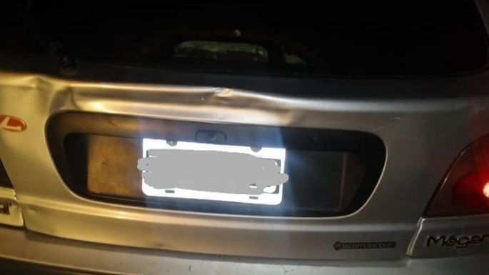 Robaron un auto que estaba estacionado con la llave puesta y lo abandonaron en otro barrio
