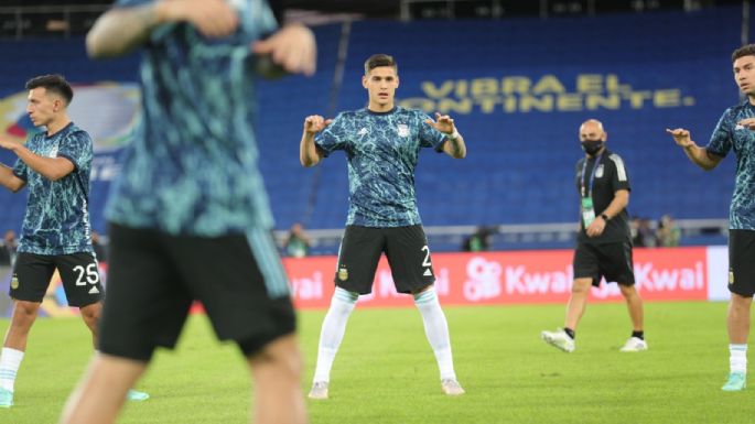 La selección argentina se entrenó con el tema "Live is life" en honor a Maradona