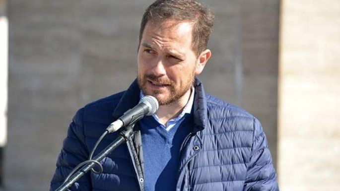 Gill pidió formalmente un nuevo período de licencia