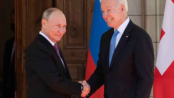 Putin dispuesto a seguir dialogando con Biden