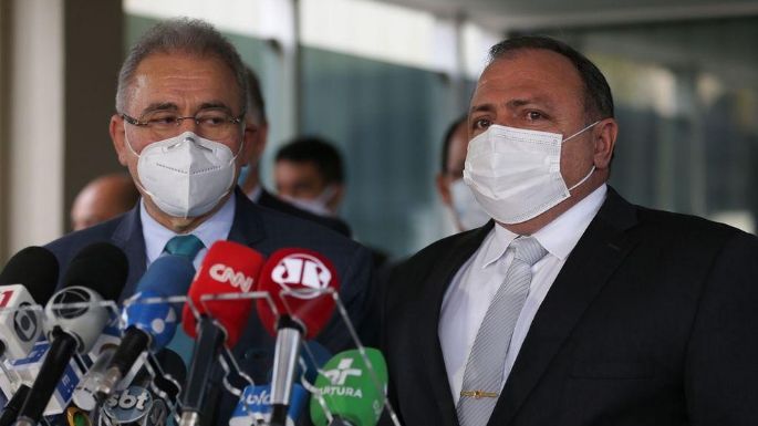 Brasil: abren investigación formal contra el ministro de Salud, su antecesor y el ex canciller