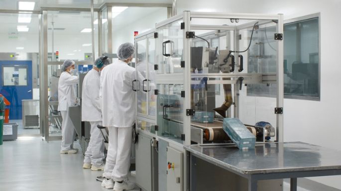 En los próximos días empezará la producción local de vacunas Sputnik V