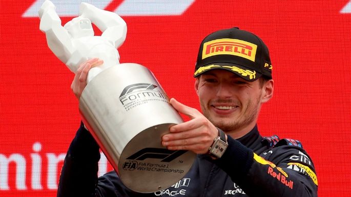 Max Verstappen ganó y extiende su dominio