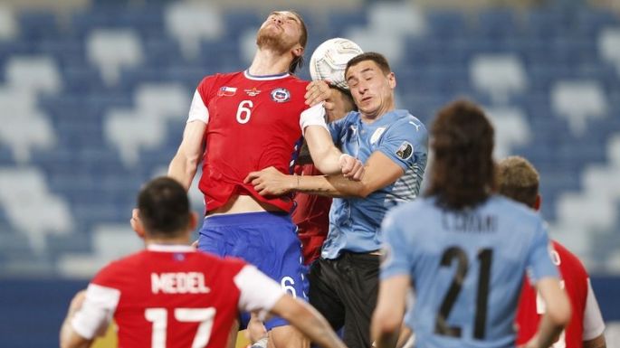 Uruguay y Chile empataron 1 a 1 en Cuiabá