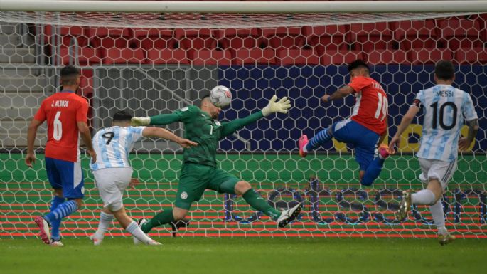 Argentina se clasificó a octavos de la Copa América tras vencer a Paraguay