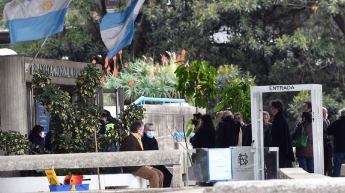 Despiden a Horacio González en una ceremonia íntima