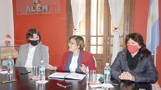La UCR sostiene que Gill debe volver o renunciar