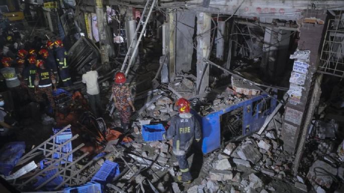 Al menos siete muertos por una explosión en Bangladesh