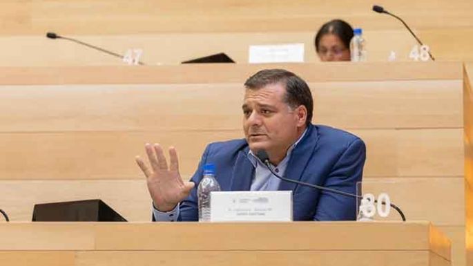 “Mercado se dedica a defender a Gill en vez de a los trabajadores”