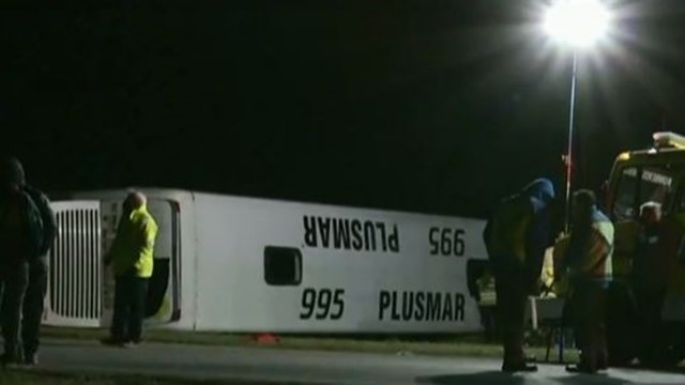 Dos muertos y más de 40 heridos al volcar un colectivo cerca de Chascomús