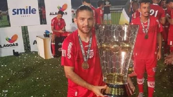 El "Oveja" Torres, figura en Brasil