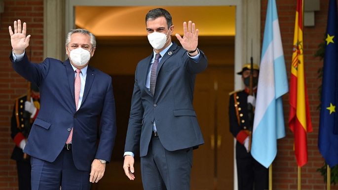 Pedro Sánchez llega al país para reunirse con Alberto Fernández