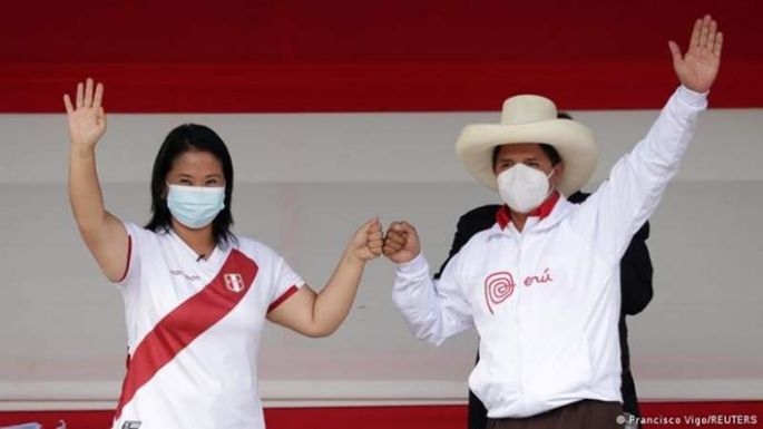 Perú en suspenso extendido por el ajustado escrutinio del balotaje