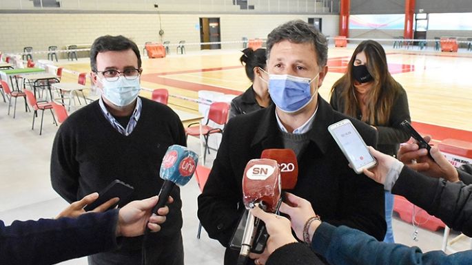 “La forma de sobrevivir del virus es atacar a personas más jóvenes”