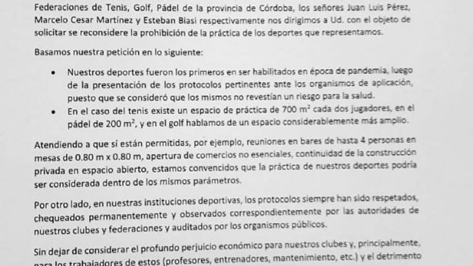 Profesores de tenis indignados  porque no se les permite trabajar