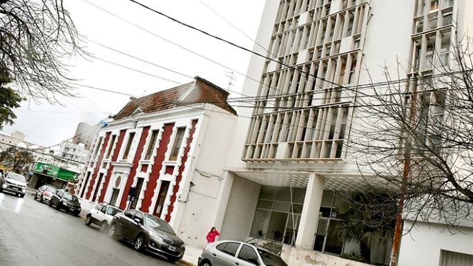 La Justicia autorizó a un niño a dejar de portar el apellido de su padre femicida