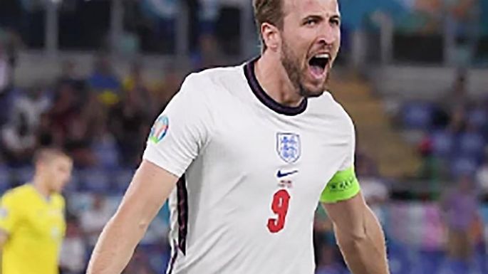Inglaterra e Italia van por el título