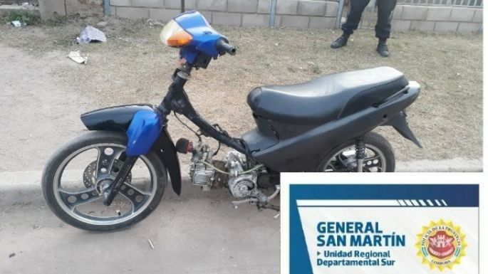 Un menor circulaba en una motocicleta con pedido de secuestro