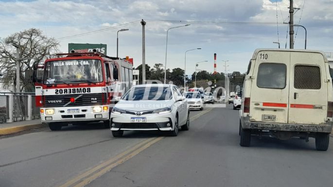 Hubo un principio de incendio en una camioneta pero fue controlado rápidamente
