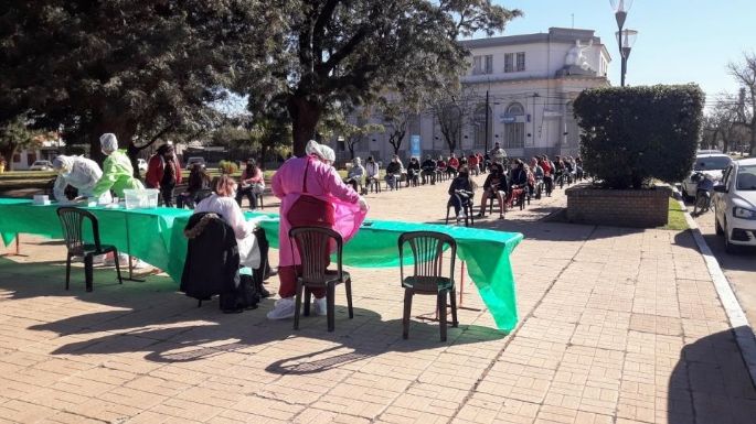 Detectaron dos casos positivos en 74 hisopados