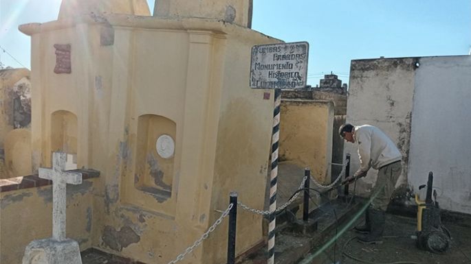 Mantenimiento en las tumbas paradas
