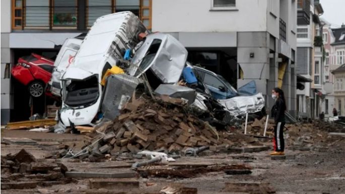 Más de 150 muertos por inundaciones