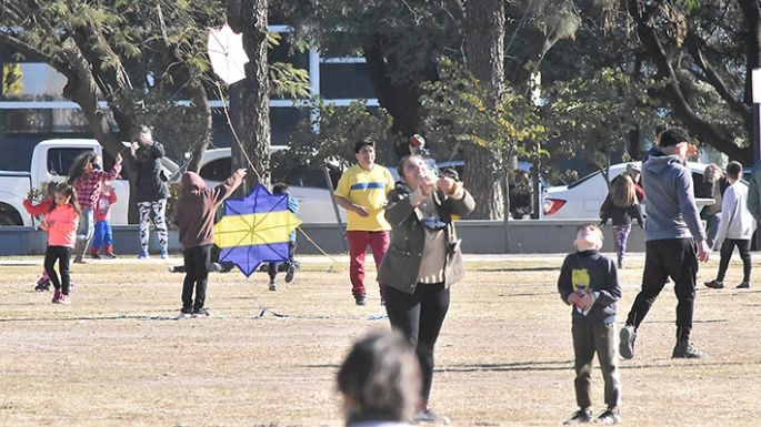 Muchos se sumaron a la “Mega Barrileteada”