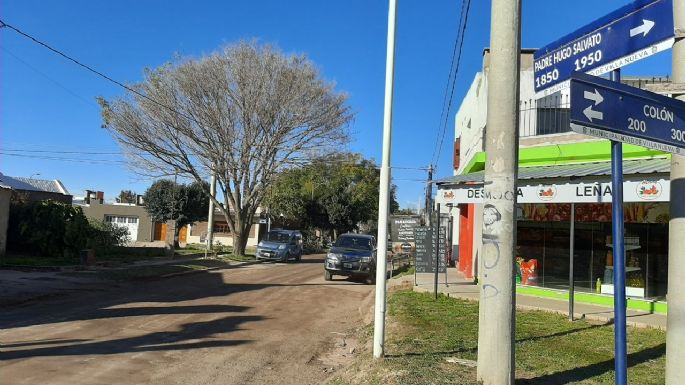 Continúa la instalación de nuevos nomencladores en Villa Nueva