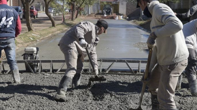Avanza la pavimentación de la avenida Las Fresias