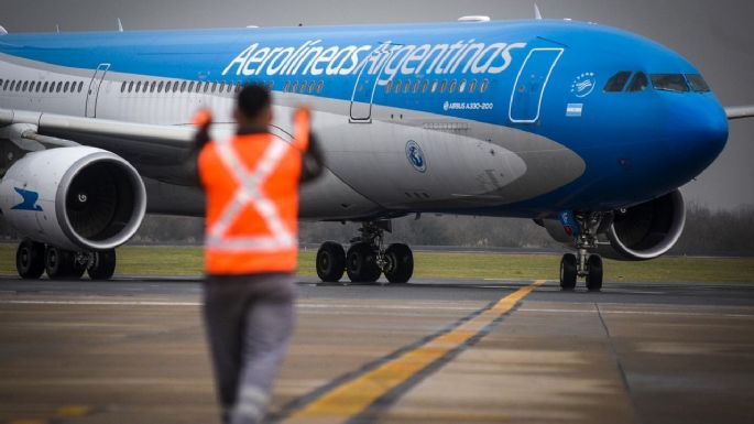 Partió hoy a Beijing el décimo vuelo del mes para traer más vacunas Sinopharn