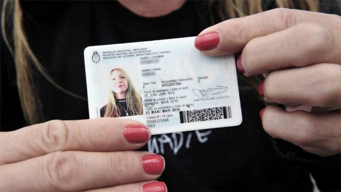 Las personas no binarias son reconocidas, desde hoy, en el DNI