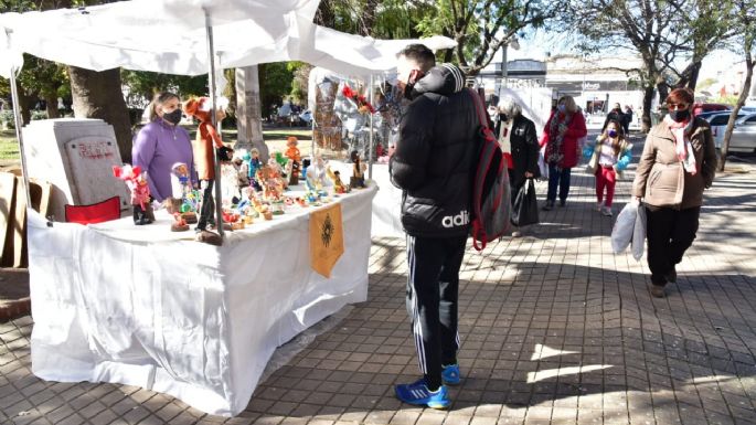 Un mundo de ferias en las plazas Centenario e Independencia y en el Híper Libertad