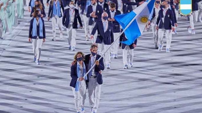 La delegación argentina desfiló con entusiasmo