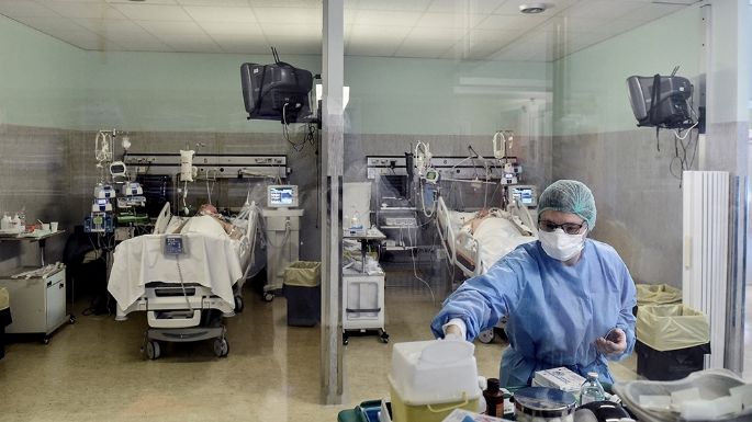 Confirmaron otros 471 fallecimientos y 15.883 nuevos contagios en el país