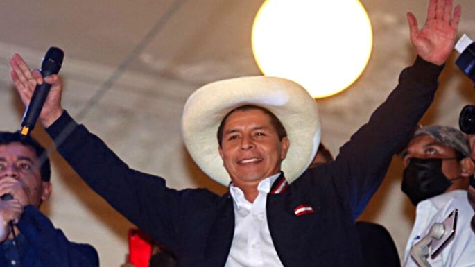 Asumió Castillo y prometió cambios